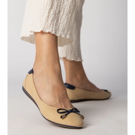 Beige Ballerinas verziert mit einer Schleife von Maddalena 6