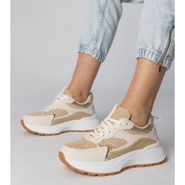 Beige Sportsneaker mit einem geflochtenen Einsatz 1