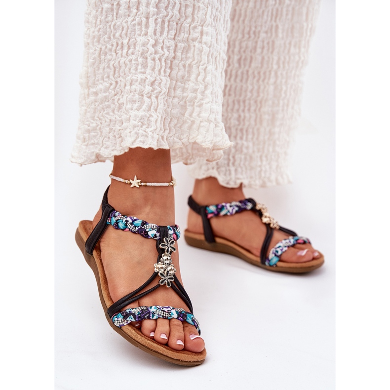 Flache Frauensandalen mit geflochtenen Streifen und Stiften Artikern 54C1331 Schwarz 2