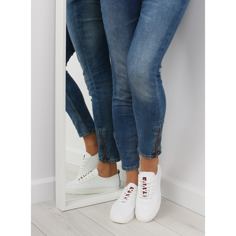 Weiße weiche Damensneaker 2