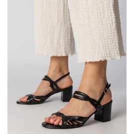 Schwarze Damensandalen mit hohen Absätzen 3