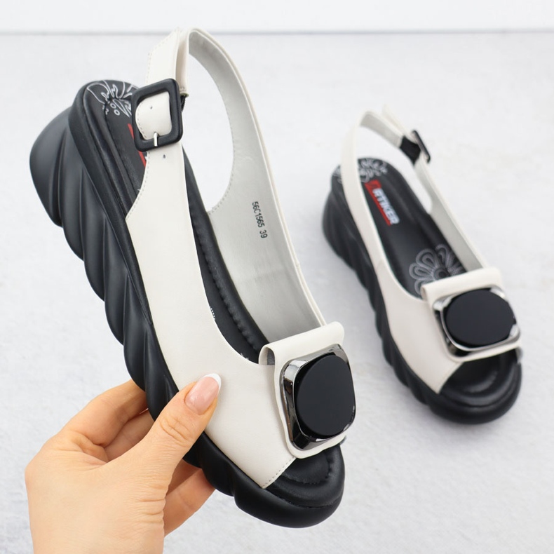 Damen -Ledersandalen auf Keilcream Artiker 56C1565 cremig 1