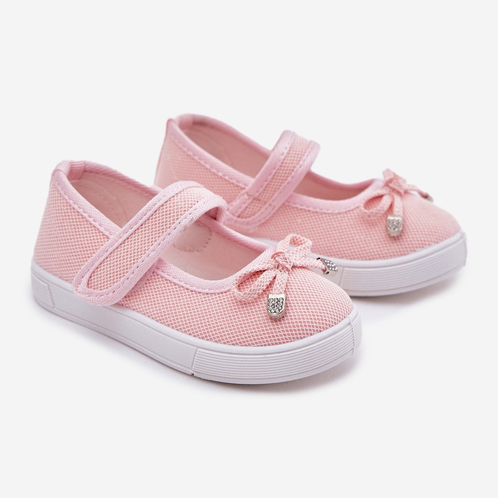 Kinder -Ballerinas mit einem rosa Bogen 1