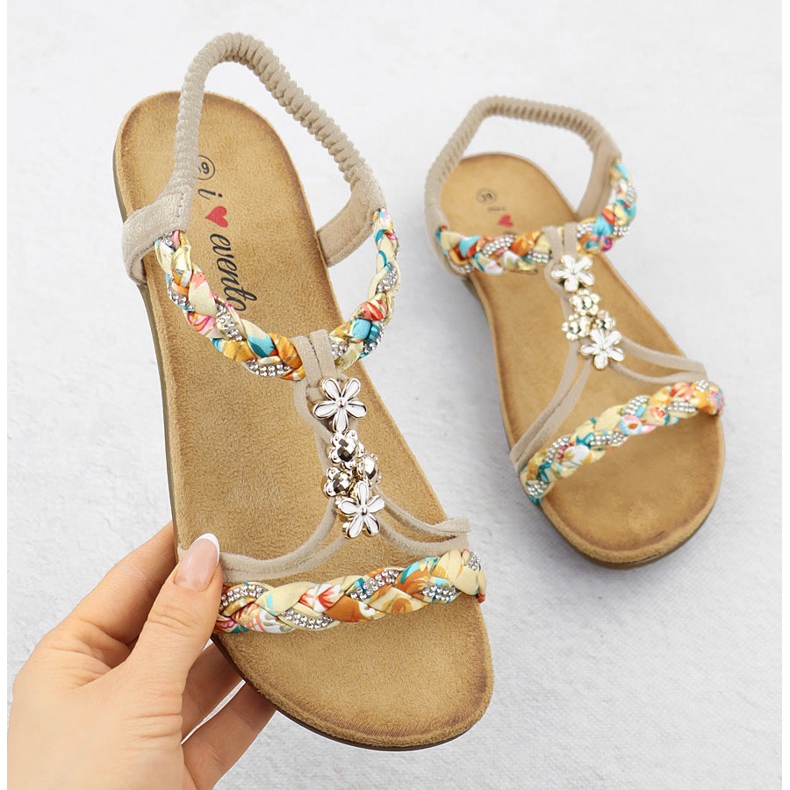 Frauensandalen rutschten beige Evento 8309 aus 1