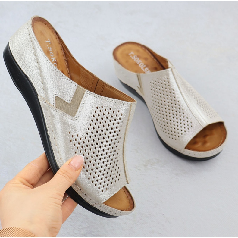 Frauen Lederkeile mit goldenen Keilen mit Radiergummi T.Sokolski L25-157 1