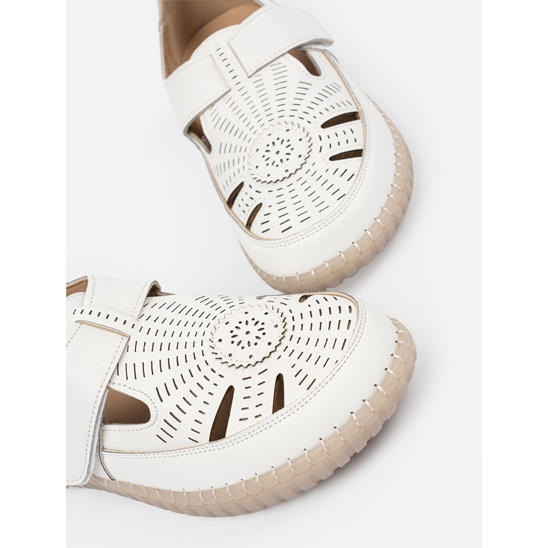 Seastar Openwork -Schuhe für Frauen mit Klettverschluss weiß 1