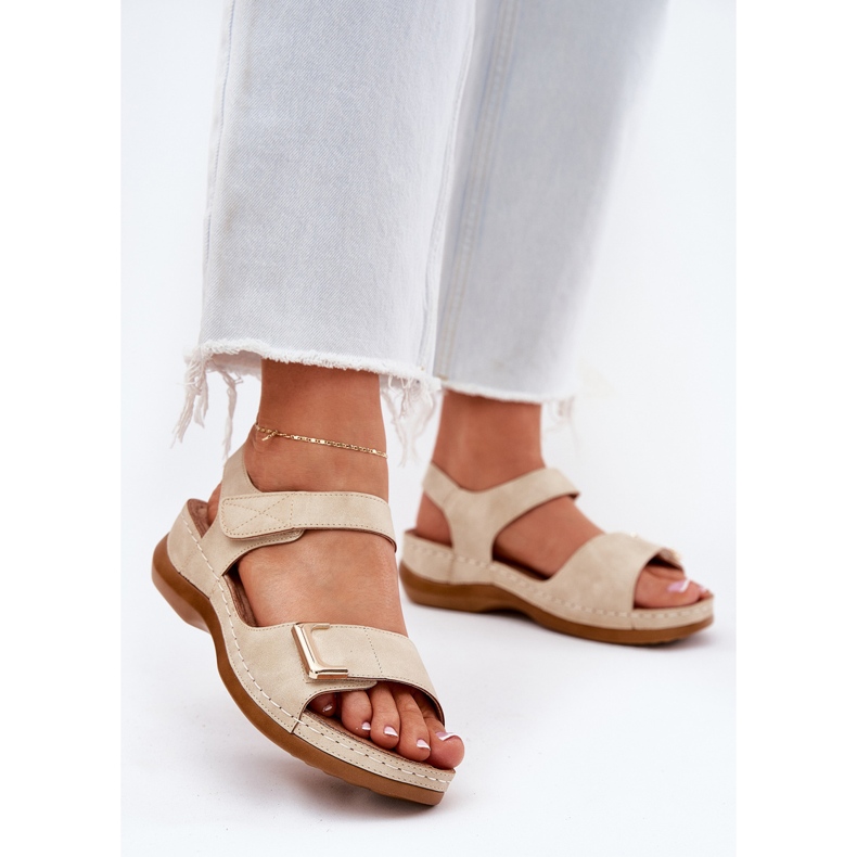 EVento Bequeme Frauensandalen für beige Keile 2