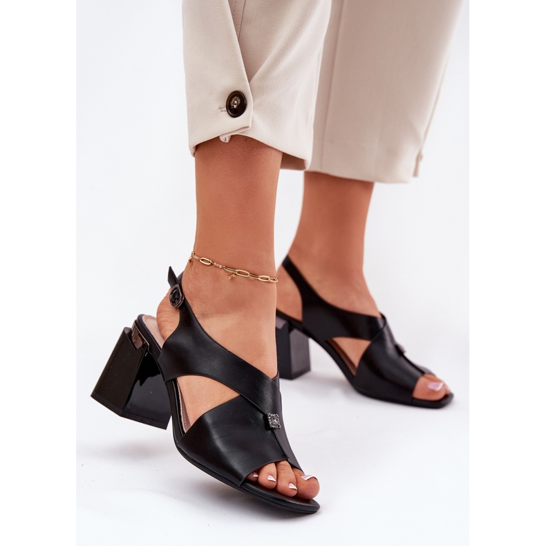 Elegante Frauensandalen auf dem Vinceza 62238 Black Post schwarz 2