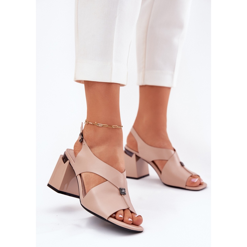 Elegante Frauensandalen auf dem Vinceza 62238 Beige Post 2