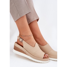 ARTIKER Damen -Ledersandalen für einen Keilartker 56C0919 Beige 7
