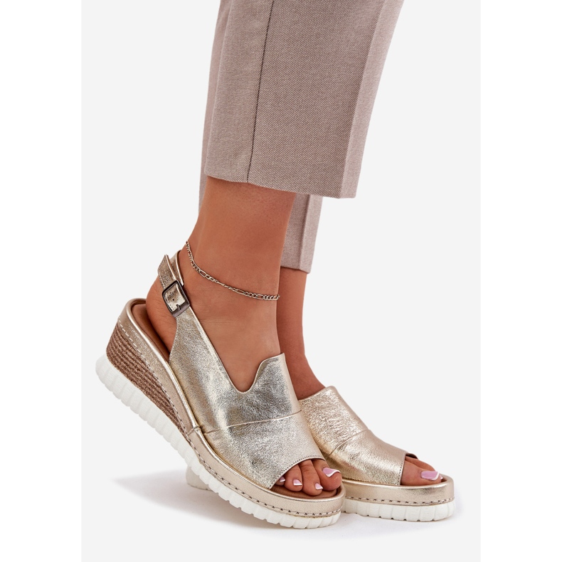 ARTIKER Frauen Ledersandalen für einen Keilartker 56C0920 Gold golden 1