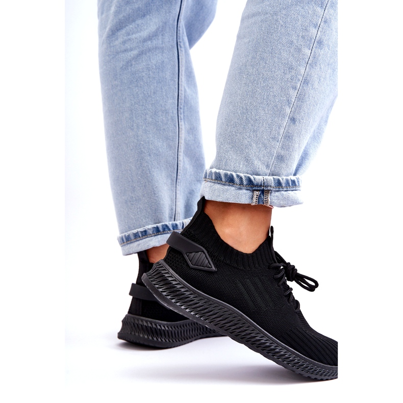 Frauen -Slip -up schwarze Sportschuhe 2