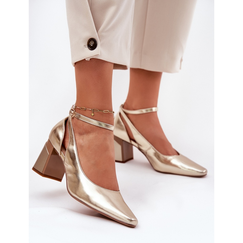 Lederpumpen auf dem Post Maciejka K6816-25 PLN golden 1