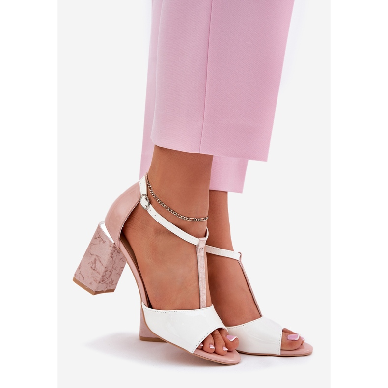 Lackierte Frauensandalen auf dem Vinceza 20276 Pink-White Post rosa 1