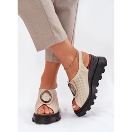 ARTIKER Damen -Ledersandalen mit einem Keil mit Dekoration Artker 56C0111 Beige 3