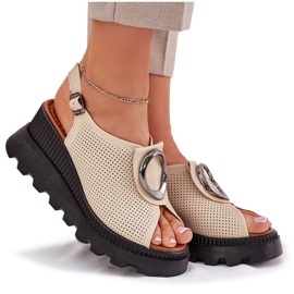 ARTIKER Damen -Ledersandalen mit einem Keil mit Dekoration Artker 56C0111 Beige 9