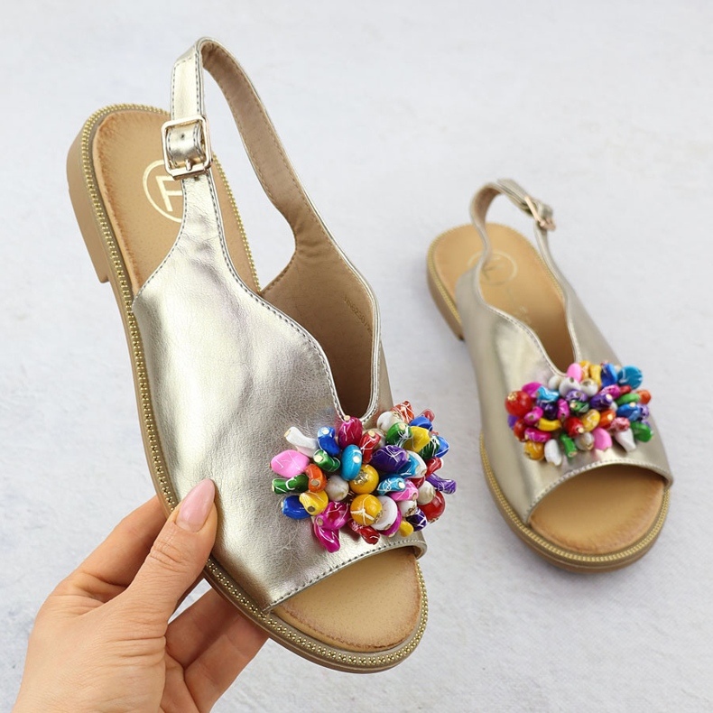 Frauensandalen mit goldenen Filippo DS6230 Perlen 1