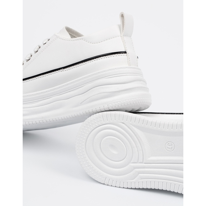 Shelvt Weiße Turnschuhe für Frauen auf der Plattform 1