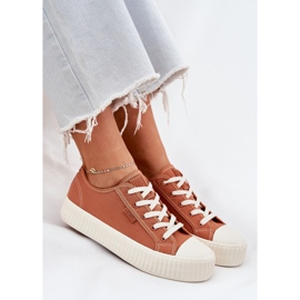 Materielle Frauen -Sneaker auf der Big Star RR274778 Orange Plattform 7