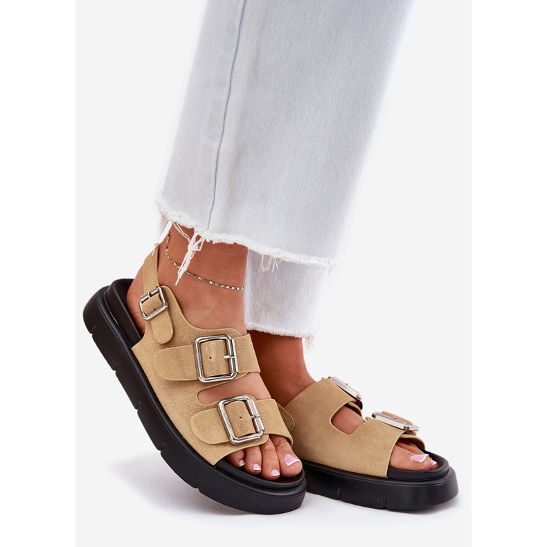 Big Star Wildleder -Sandalen für Frauen mit großem Star RR274665 beige Schnallen 1