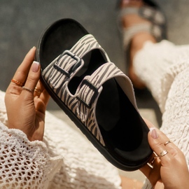 Women's Suede Flip Flops mit D.Franklin DFSH405002 Zebra Schnallen beige 8