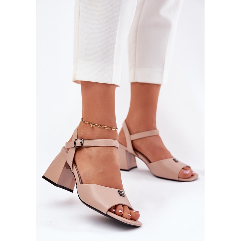 Vinceza Frauensandalen auf dem Vincez 62235 Beige Post 2