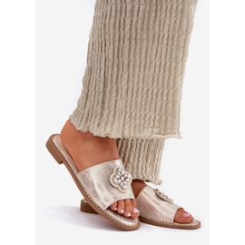 S.Barski Flatheeled-Flip-Flops für Frauen mit einem dekorativen Detail S. Barski Kv51-087 PLN golden 1