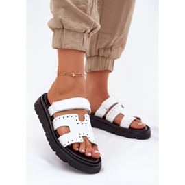 Lackierte Frauen -Leder -Flip -Flops auf der weißen Plattform Zazoo 40440 2