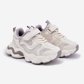 Inna Kinder -Turnschuhe auf einer dicken weißen Sohle 1