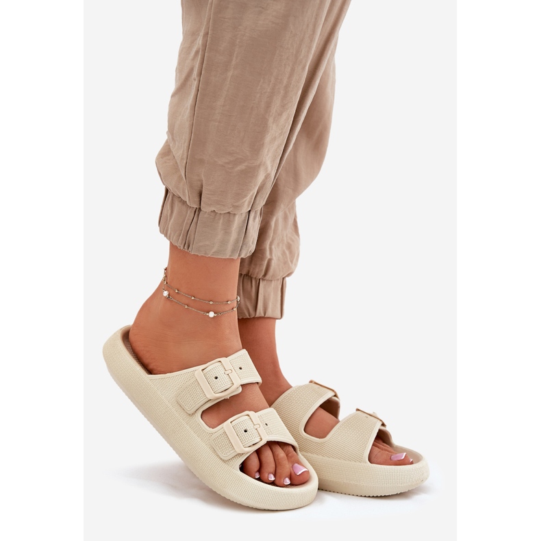 Inna Damenflip flops auf der Plattform mit beige Schnallen 1
