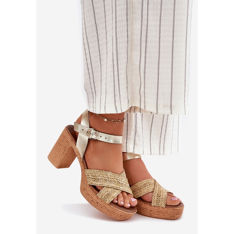 Ledersandalen auf der Säule mit Geflecht auf Zazoo 40460 Gold Streifen golden 1