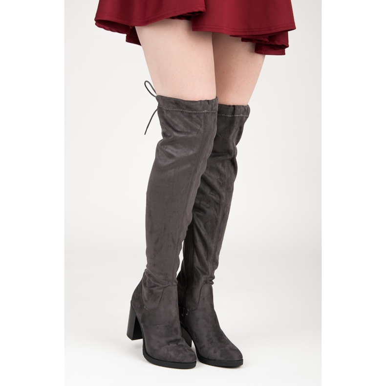 Seastar Overknee-Stiefel am Pfosten grau 1