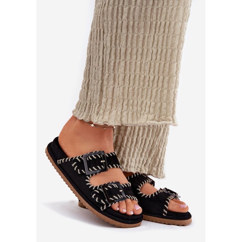 Inna Flip -Flops für Frauen mit Schnallen und dekorativem schwarzem Beschuss 1