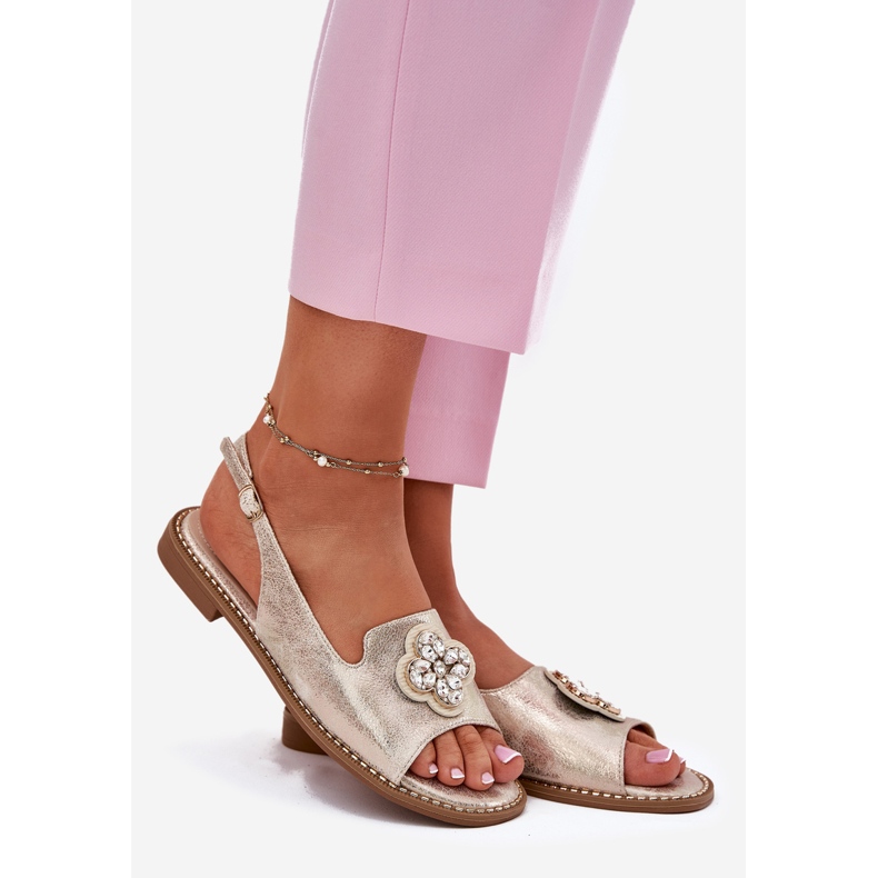 S.Barski Frauensandalen mit flachem Haken mit einem dekorativen Detail S. Barski KV51-080 PLN golden 1