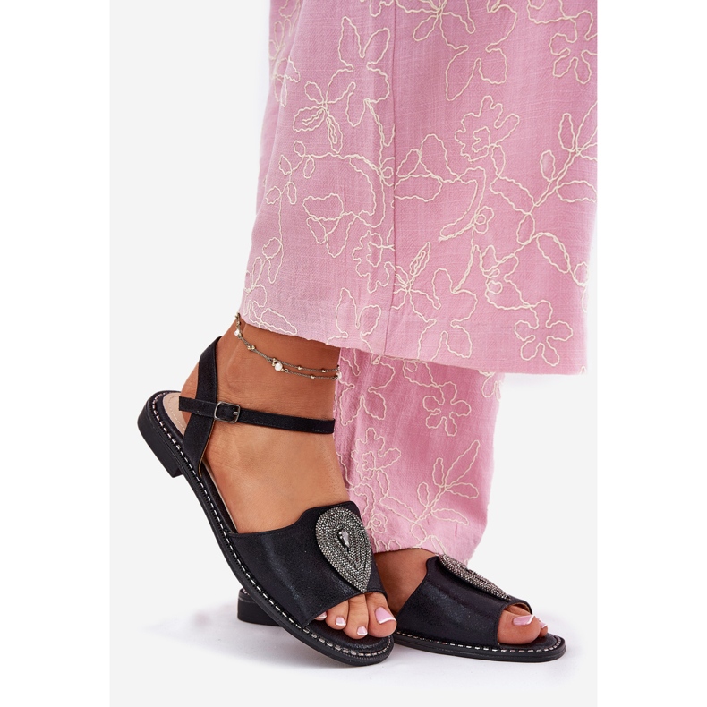 S.Barski Sandalen mit Frauen mit flachen Hubs mit einem Ornament S. Barski Kv51-098 Schwarz 1