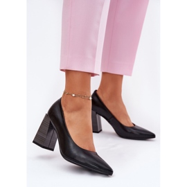 EVento Lederpumps auf einem hohen Absatz in Schwarz 2