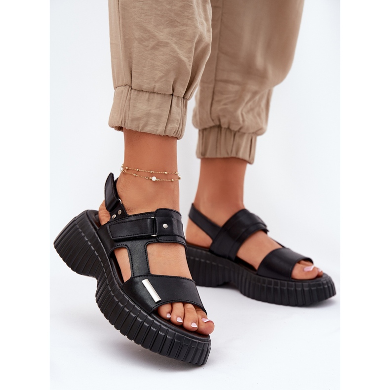 EVento Frauen Ledersandalen auf der Plattform schwarz 2