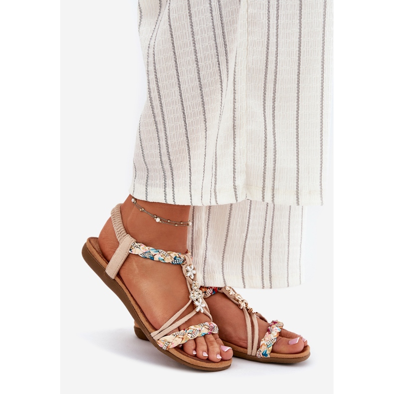 EVento Frauensandalen mit Stiften und gewebten Streifen beige 1