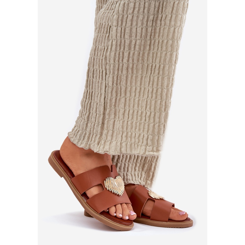 EVento Flat -Tiefen -Frauen -Flip -Flops mit einem goldenen Dekorationskamel braun 1