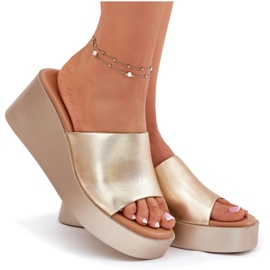 Inna Damenflip flops auf einem Keil Eco Leder golden 8