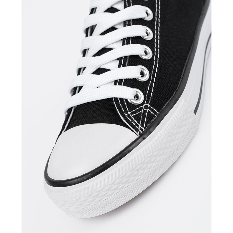 Frauen klassische schwarze Turnschuhe 1