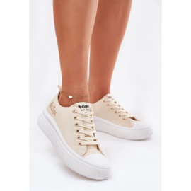 Frauen-Sneaker auf der Plattform Lee Cooper LCW-24-44-2464L Beige 2