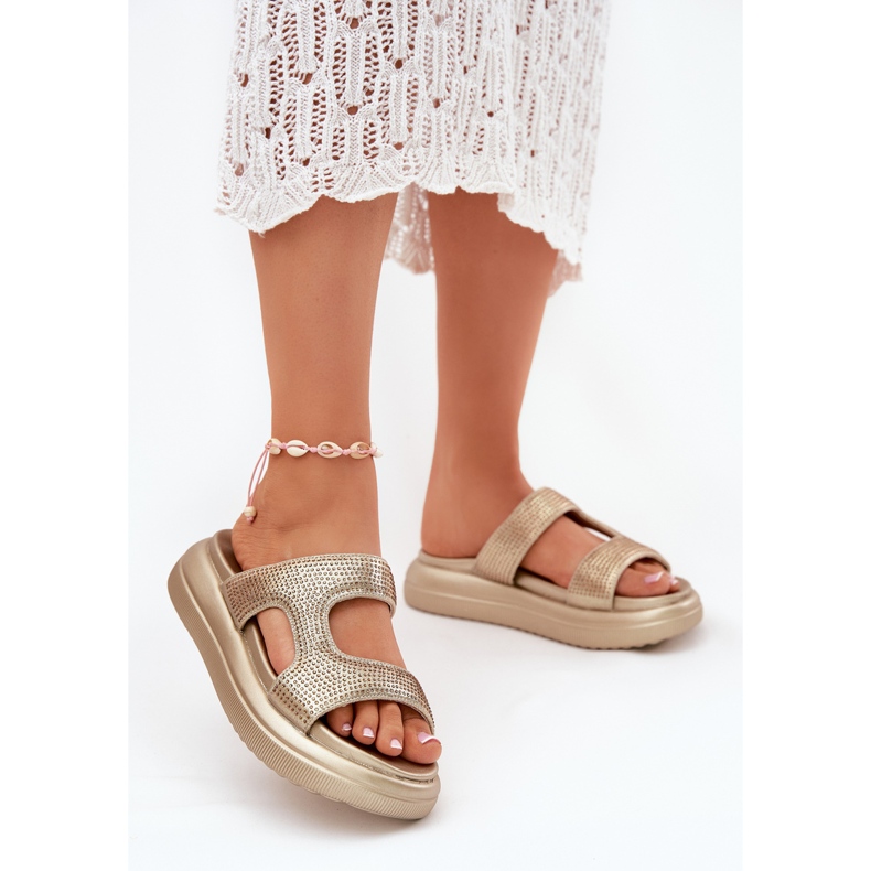 Inna Dekorierte Frauenflip -Flops auf der goldenen Plattform 2