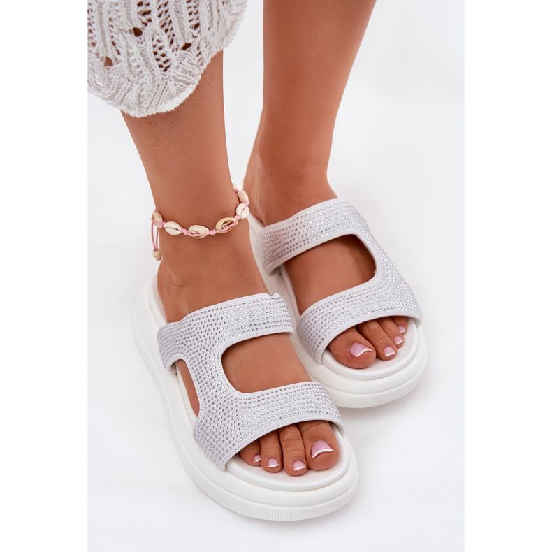 Inna Dekorierte Frauenflip -Flops auf der weißen Plattform 1