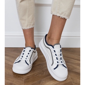 Weiße Damen-Sneaker auf der Plattform 4