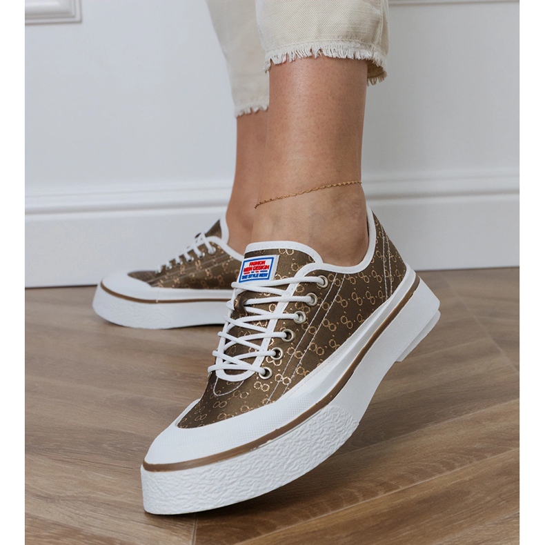 Brown Damen -Turnschuhe auf der Plattform braun 2