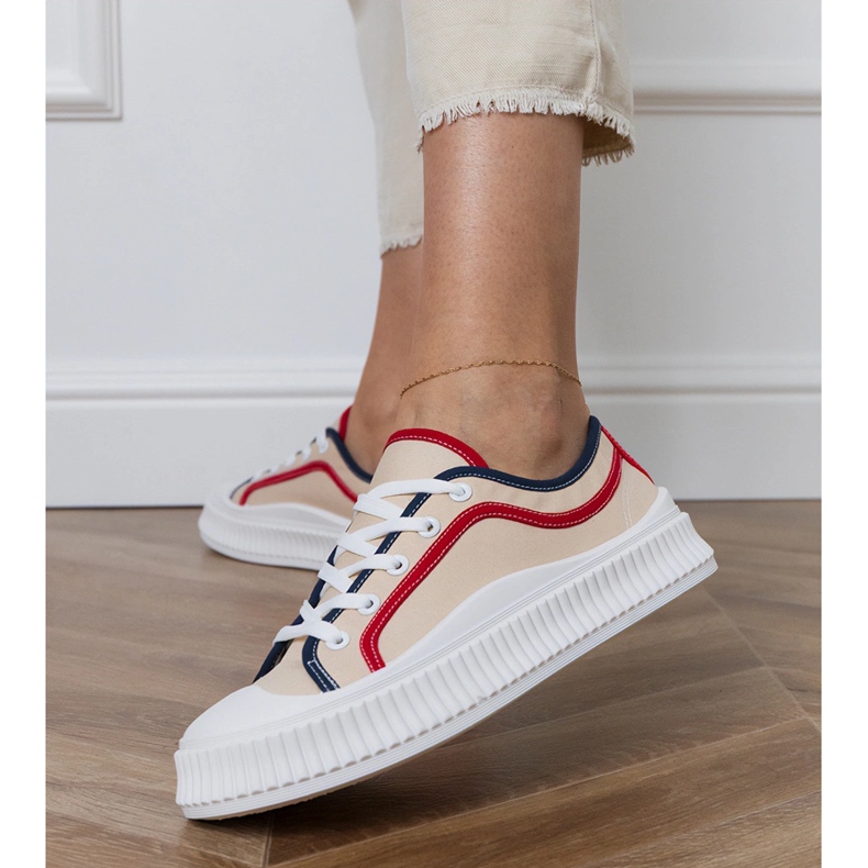 Beigefarbene Plateau-Sneaker für Damen 2