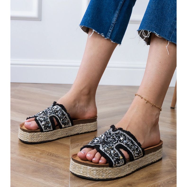 Schwarze Espadrilles mit Zirkonen und Kieselsteinen 1