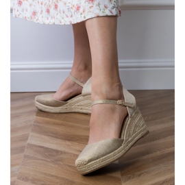 Goldene Sandalen Espadrile auf Keil 2