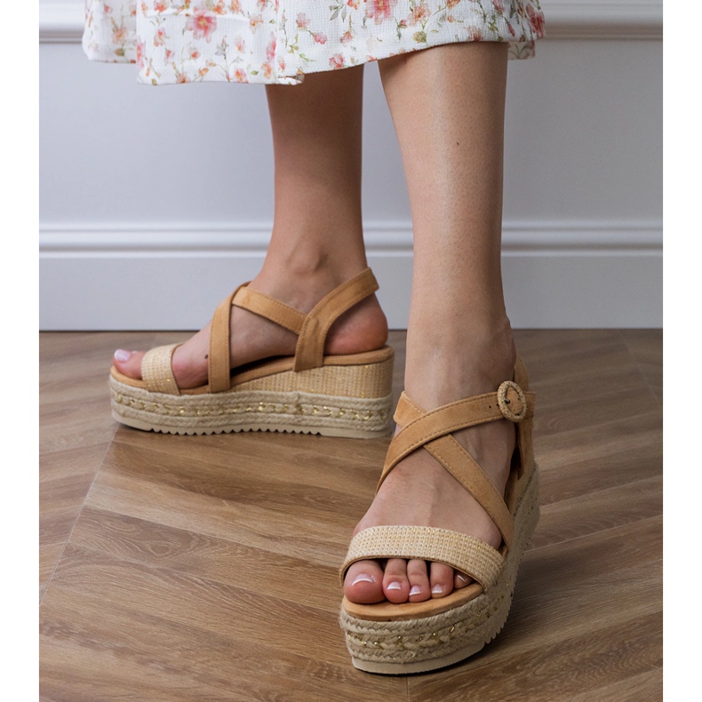 Beige Sandalen Espadrilles auf Keil 2